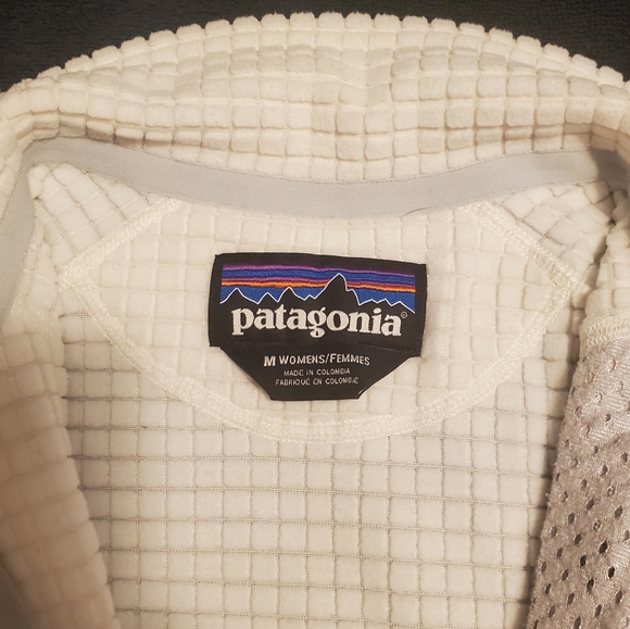 PATAGONIA women's Size M hoodie Lighweigth Half Zipper. - Picture 2 of 9